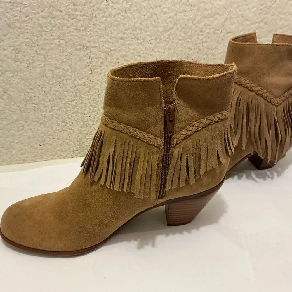 NWOB Gianni Bini Tan Suede Fringe Ankle Boots